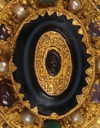 Arabischer Amulettstein zu Clm 4454#Einband